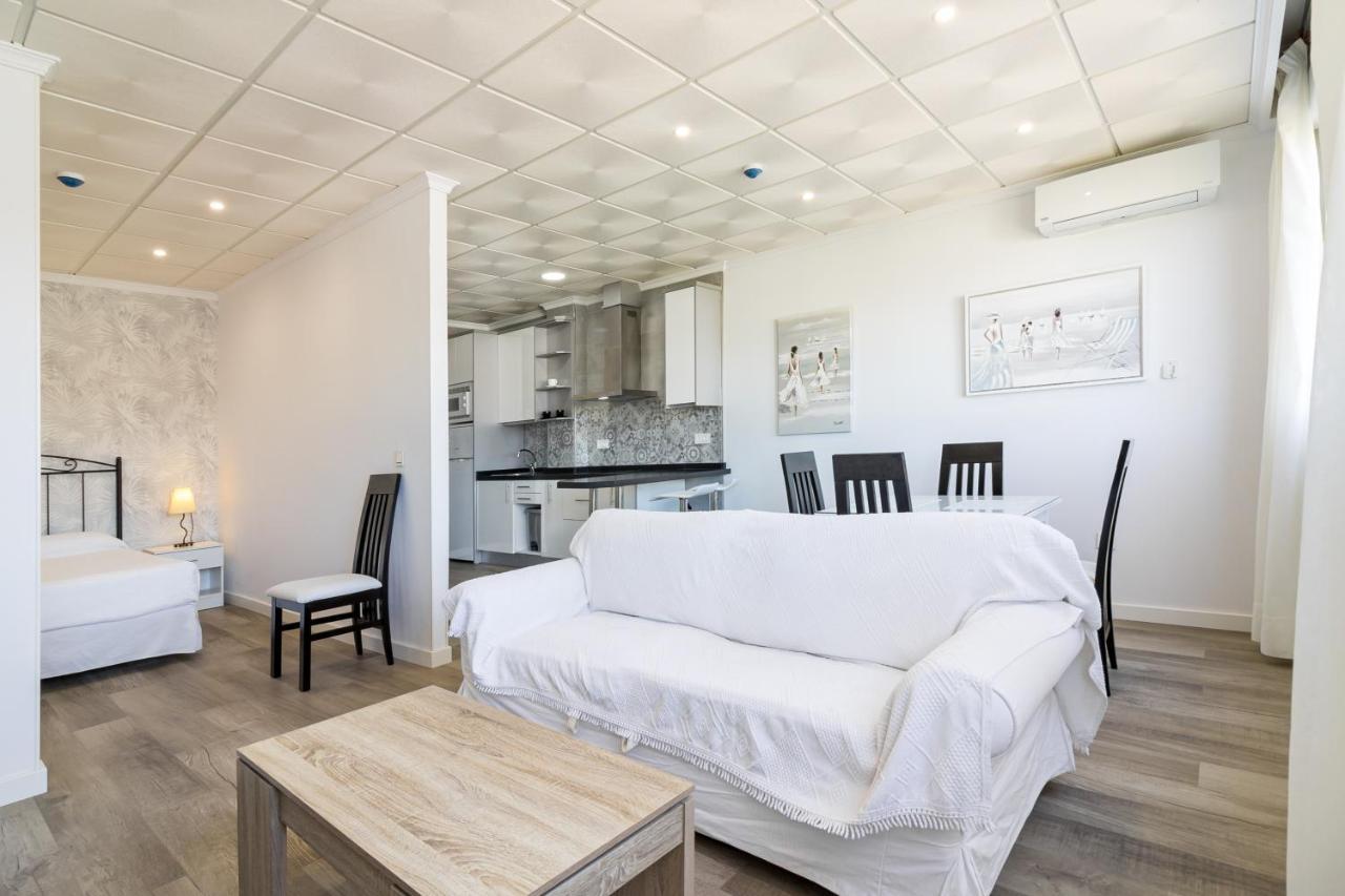 Apartamentos Avenida Tropical By Bossh! Apartments Salobrena Exterior photo