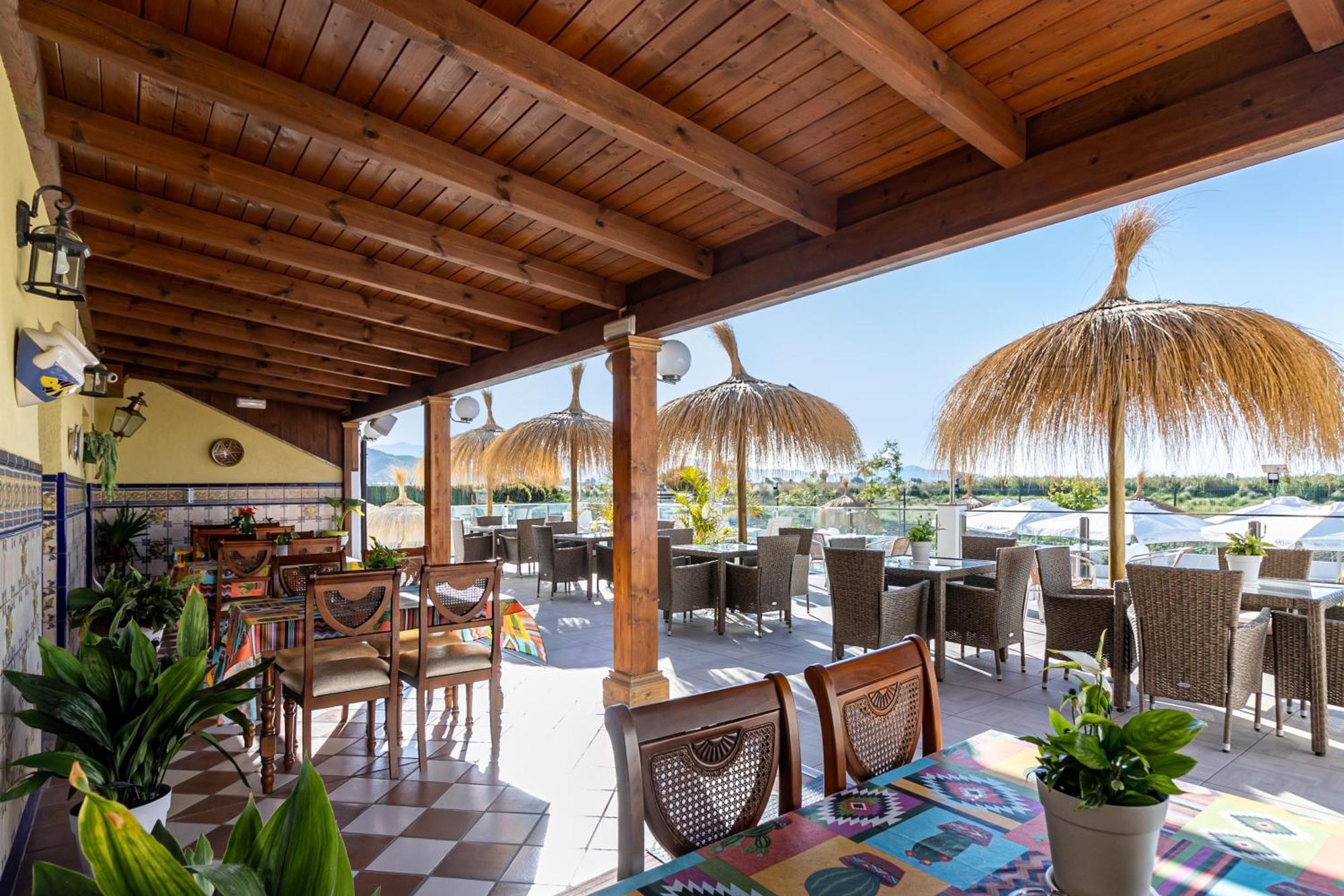 Apartamentos Avenida Tropical By Bossh! Apartments Salobrena Exterior photo